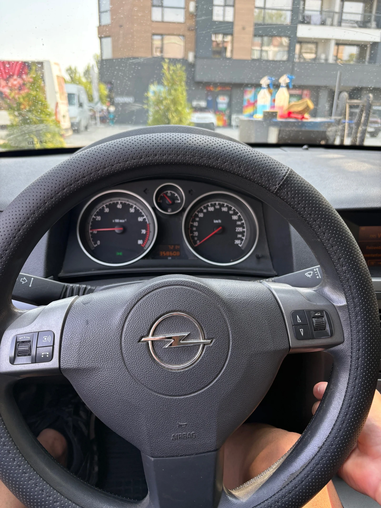 Opel Astra, снимка 10 - Автомобили и джипове - 55897670