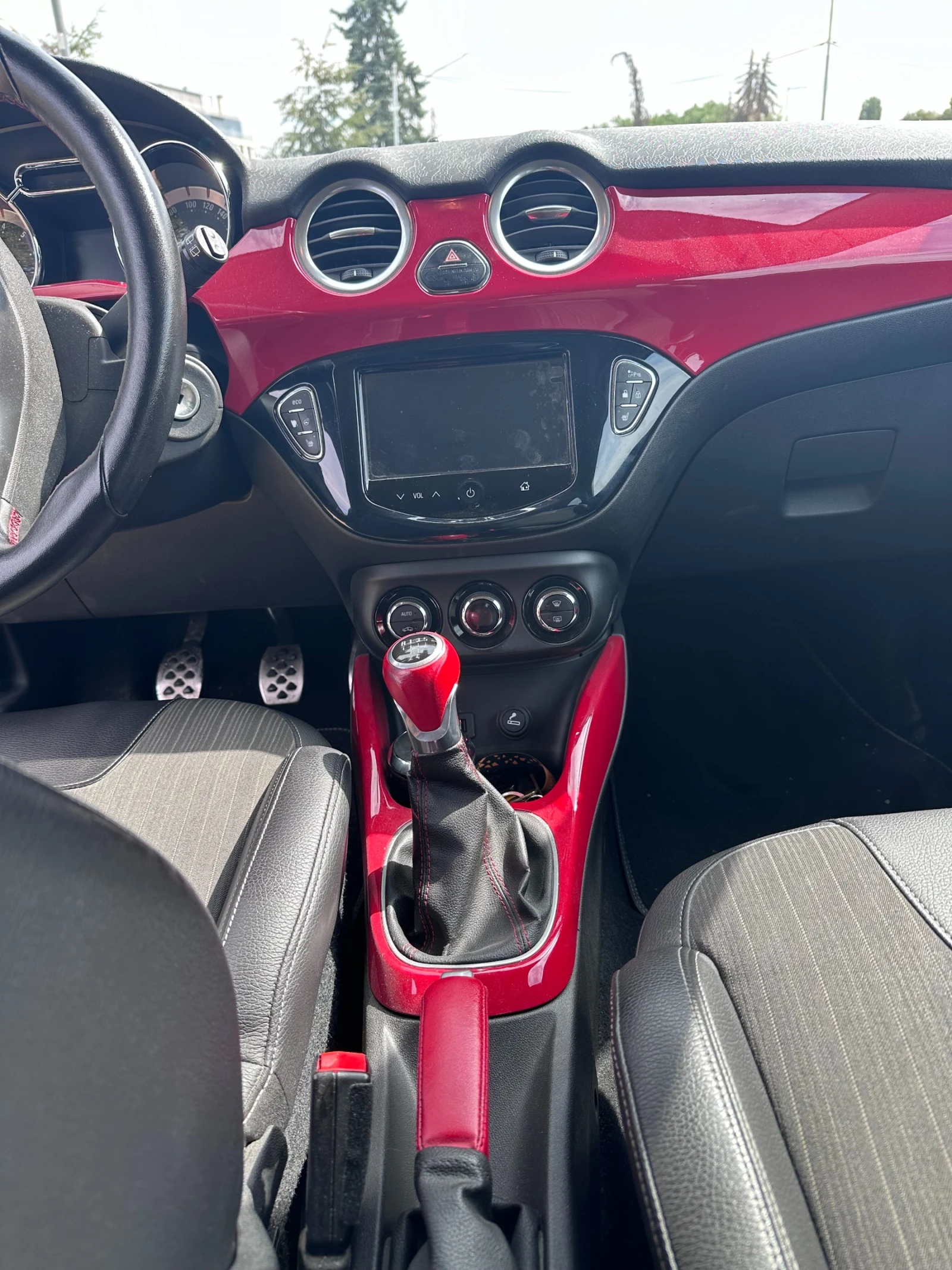 Opel Adam, снимка 7 - Автомобили и джипове - 56042057
