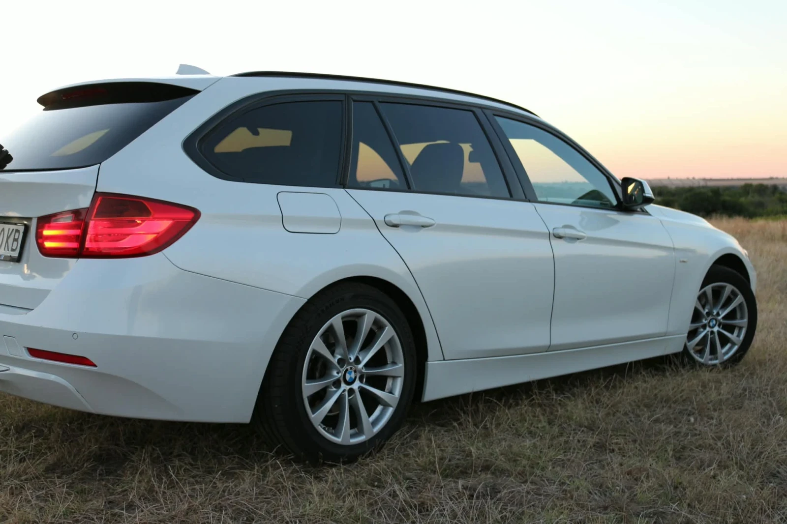 BMW 320 Modern, снимка 4 - Автомобили и джипове - 56160638