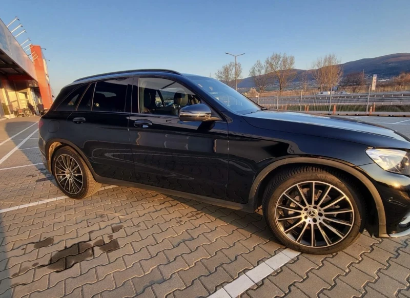 Mercedes-Benz GLC 350 CDI 4 MATIC 9G TRONIC AMG LINE, снимка 2 - Автомобили и джипове - 51971578