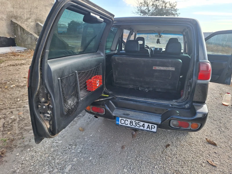 Nissan Terrano, снимка 11 - Автомобили и джипове - 47919911