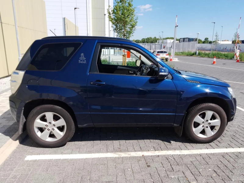Suzuki Grand vitara 2.4 десен волан, снимка 7 - Автомобили и джипове - 50953278