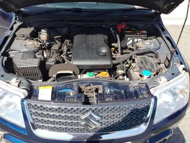 Suzuki Grand vitara 2.4 десен волан, снимка 14 - Автомобили и джипове - 50953278
