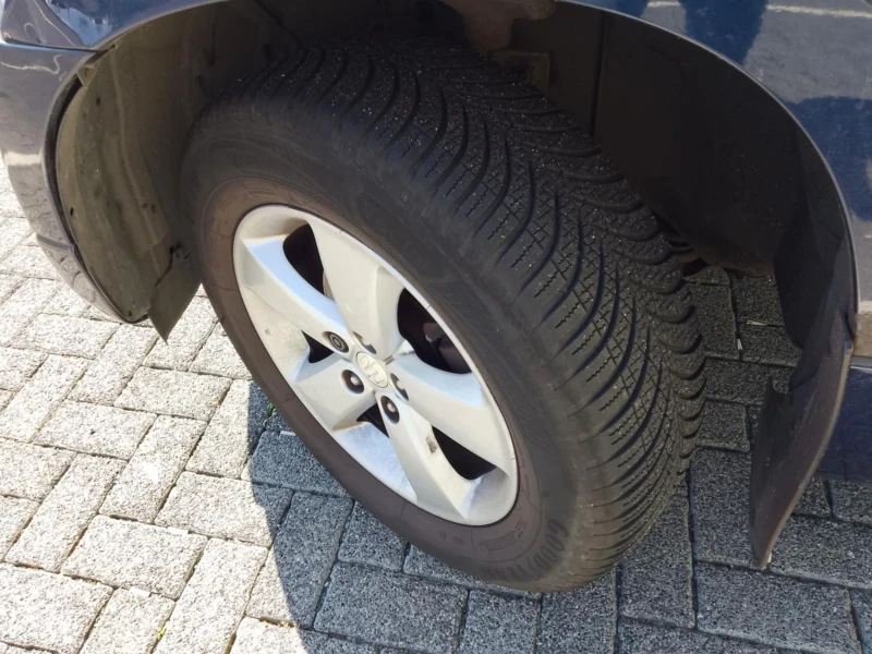 Suzuki Grand vitara 2.4 десен волан, снимка 11 - Автомобили и джипове - 50953278