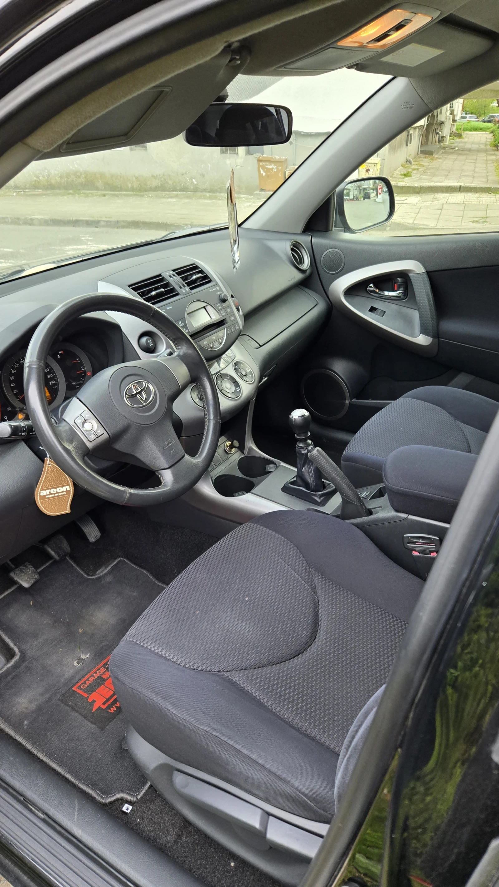 Toyota Rav4  - изображение 4