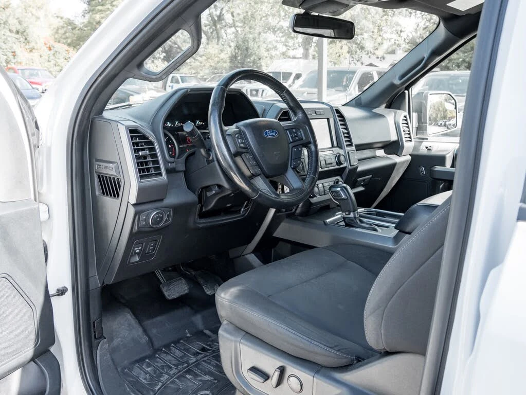 Ford F150 * АВТО КРЕДИТ* ЦЕНА ДО БГ * СЕРВИЗНА ИСТОРИЯ *  - изображение 9