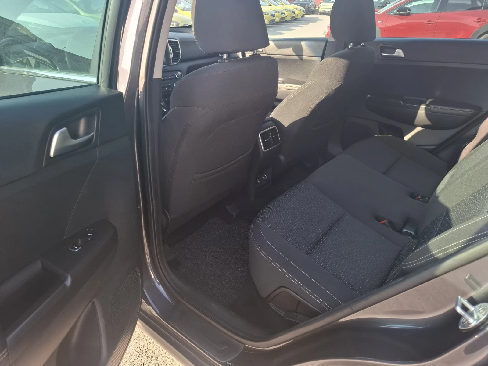 Kia Sportage 2.0 crdi 4х4, снимка 7 - Автомобили и джипове - 53864472