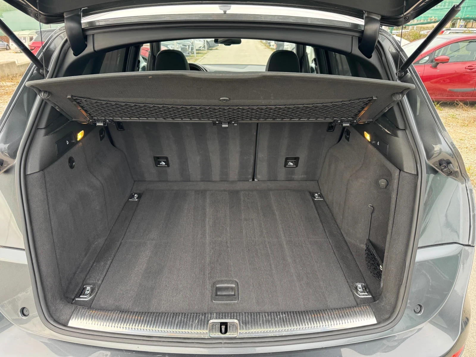 Audi SQ5 3.0BiTDI Швейцария, снимка 15 - Автомобили и джипове - 54677452