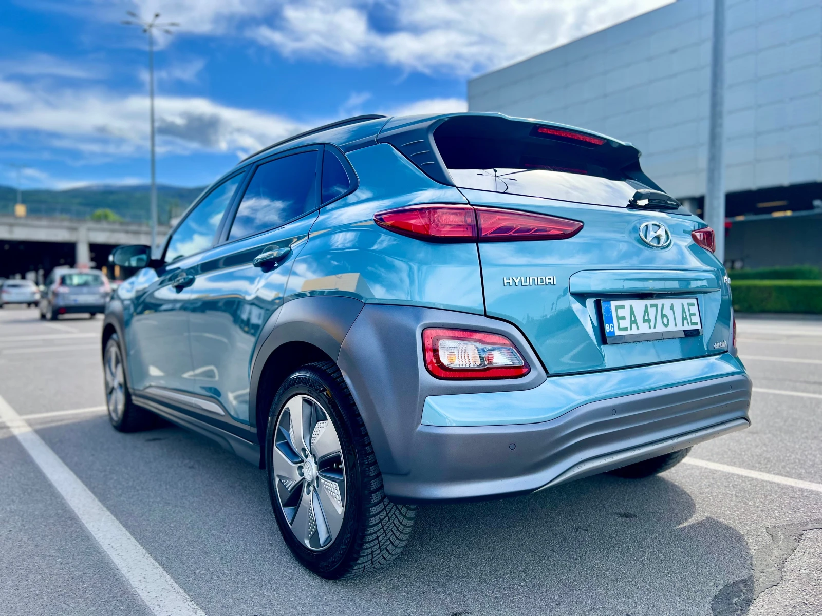 Hyundai Kona 64kWh | 204 PS | PREMIUM | SOH100%, снимка 5 - Автомобили и джипове - 54725243