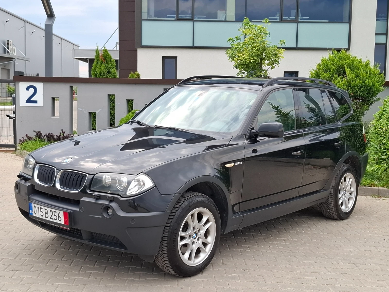 BMW X3 3.0i* (231кс)* ПАНОРАМА* AВТОМАТ* НАВИ* ФУЛ* * , снимка 4 - Автомобили и джипове - 54803298