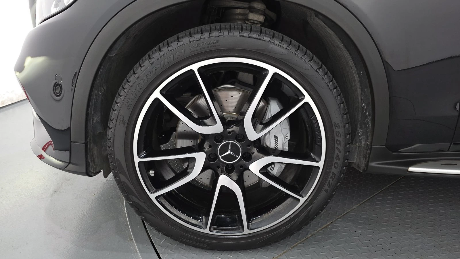 Mercedes-Benz GLC 43 AMG ЛЮК* HUD* 360* KEYLESS* ЕЛ. БАГАЖНИК* КРАЙНА ЦЕНА, снимка 5 - Автомобили и джипове - 55271886