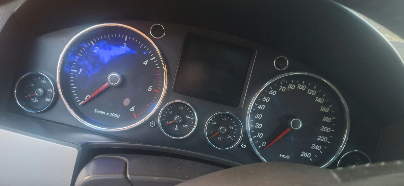 VW Touareg, снимка 7 - Автомобили и джипове - 55966124