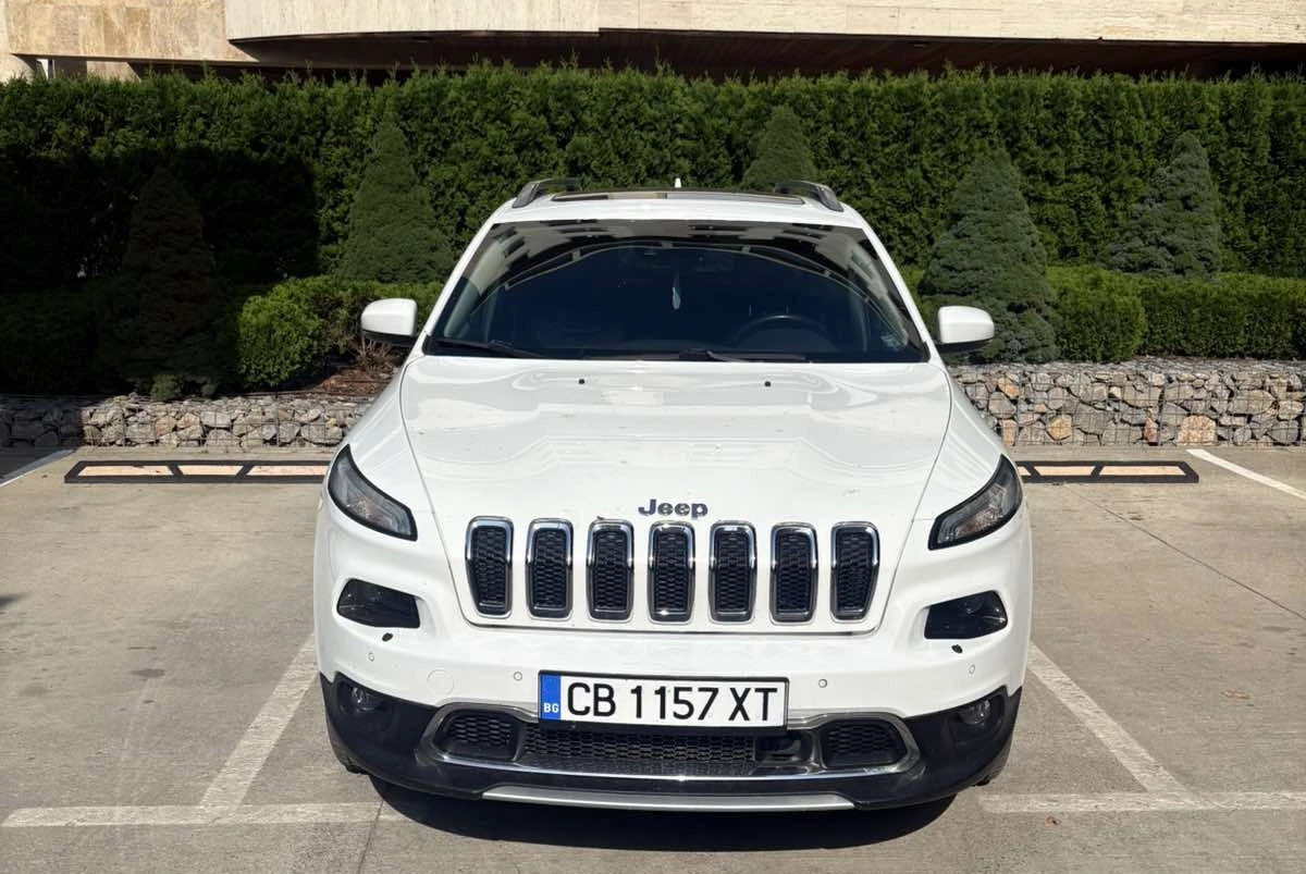 Jeep Cherokee, снимка 2 - Автомобили и джипове - 55978529
