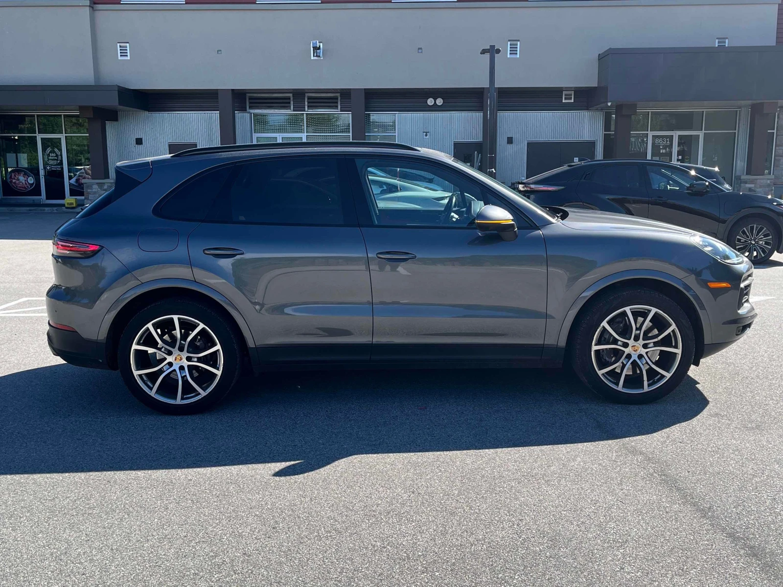 Porsche Cayenne * AWD * ПОДГРЕВ * ОБДУХВАНЕ * ПАНОРАМА * , снимка 3 - Автомобили и джипове - 56006101