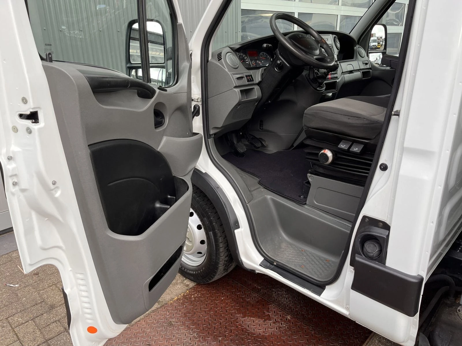 Iveco Daily 35S14G 345 136ps BTW CNG * UniRent*  - изображение 6