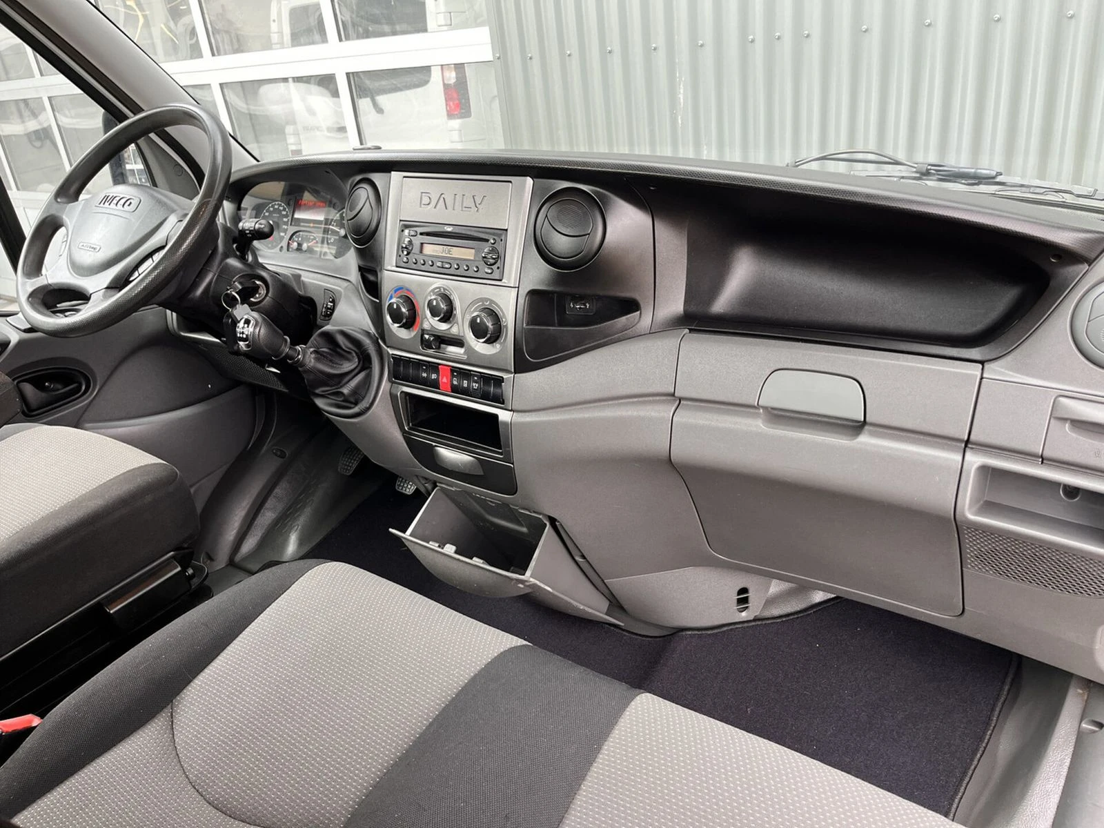 Iveco Daily 35S14G 345 136ps BTW CNG * UniRent*  | Mobile.bg � ����������� 11