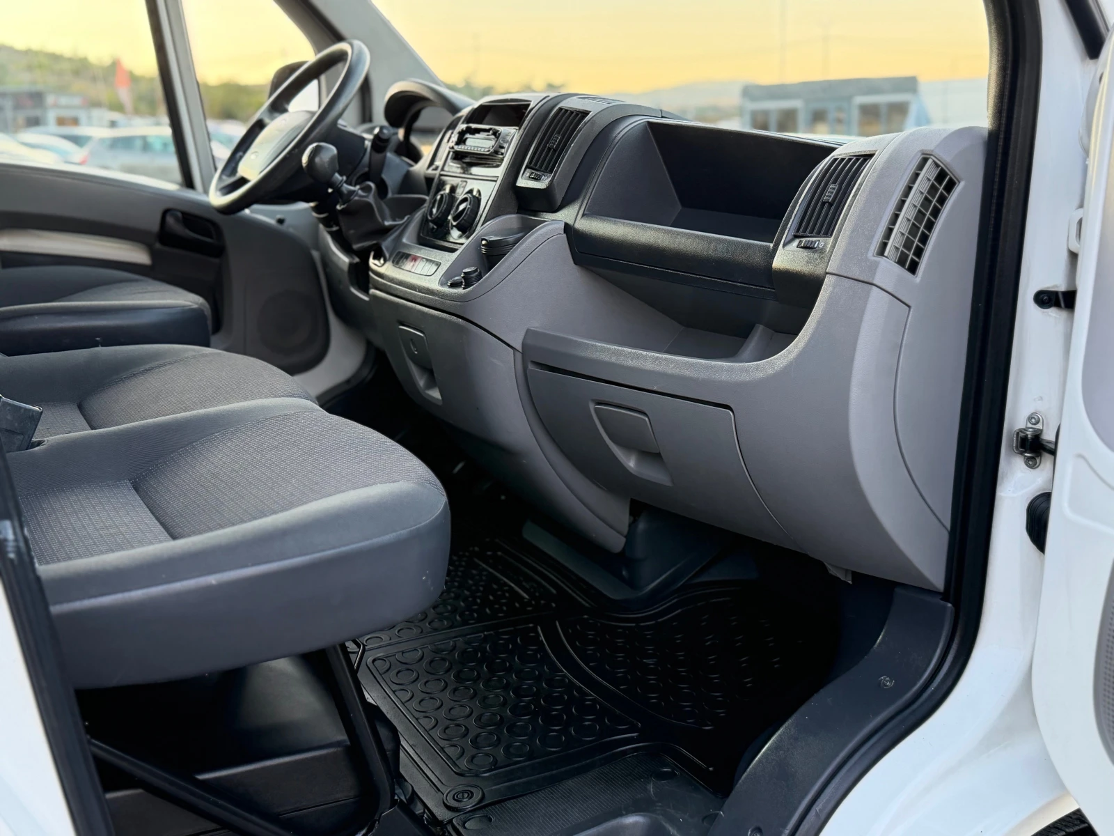 Citroen Jumper = = ИТАЛИЯ= = КЛИМАТИК= = 6 СКОРОСТИ= = , снимка 13 - Бусове и автобуси - 56078028