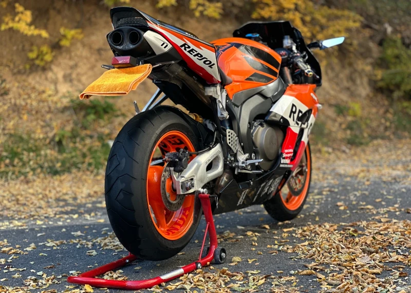 Honda Cbr 1000 RR, снимка 4 - Мотоциклети и мототехника - 47837191