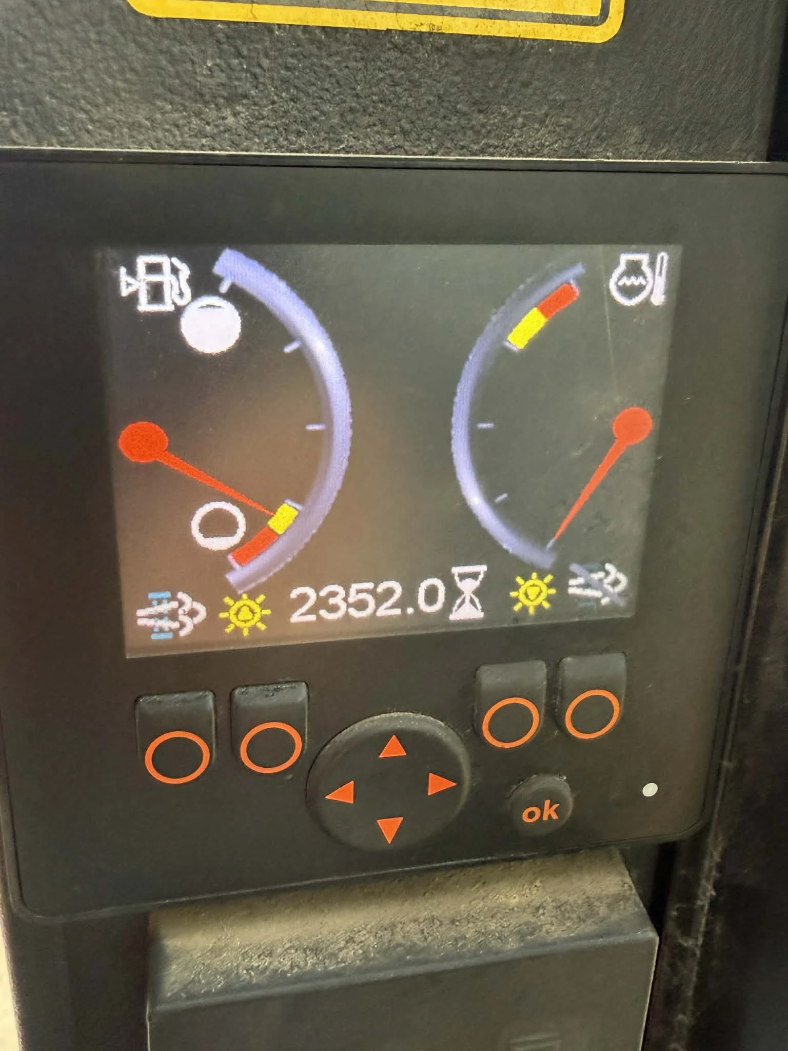 Челен товарач Gehl R165 - изображение 5