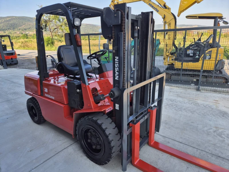 Мотокар Nissan * 3 тонен * АВТОМАТ * ГАЗ+ БЕНЗИН * ПАРНО * , снимка 7 - Индустриална техника - 51438482