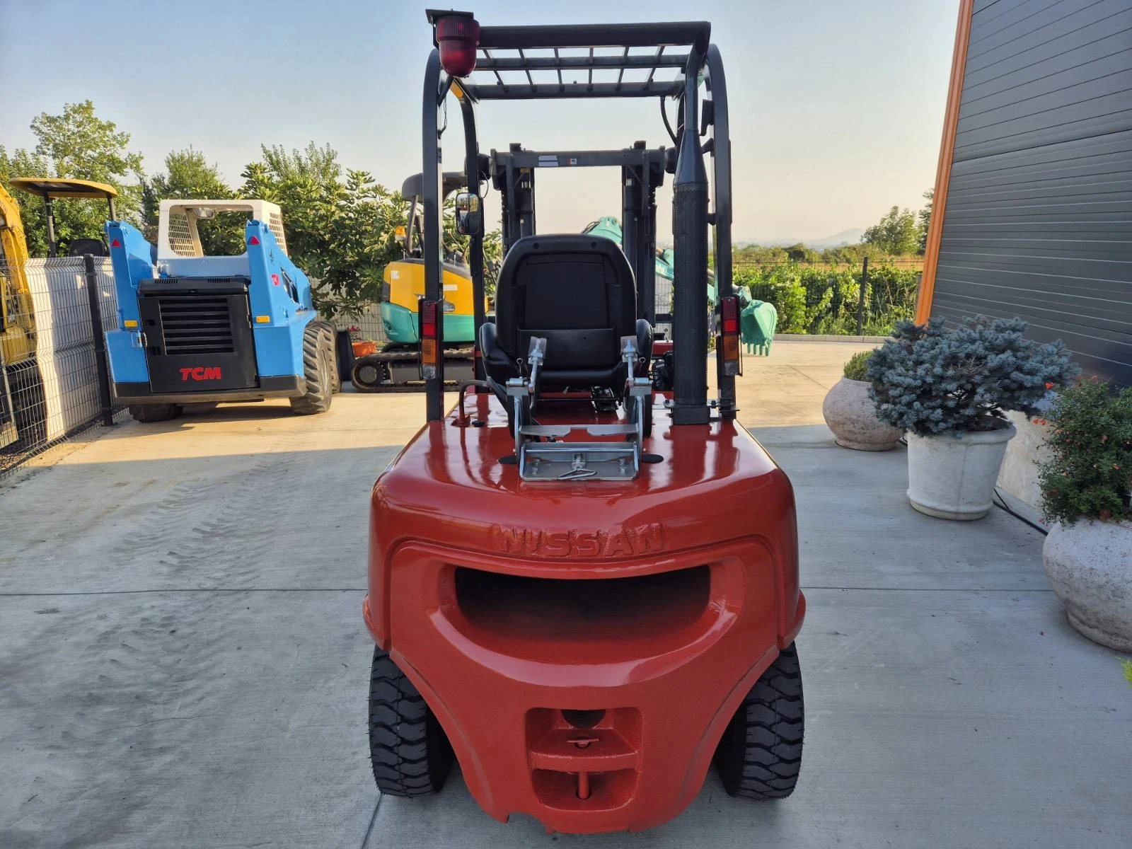  Nissan * 3  *  * +  *  *  | Mobile.bg   4