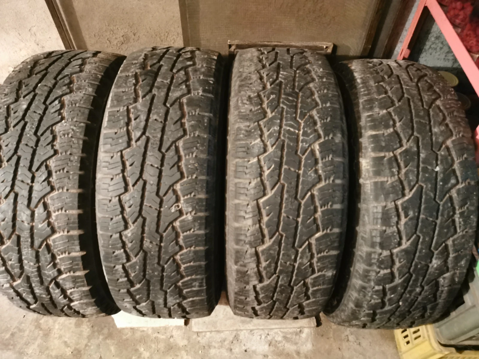 Гуми Всесезонни 265/65R17