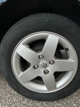 Peugeot 207 Фабрична газ, снимка 6