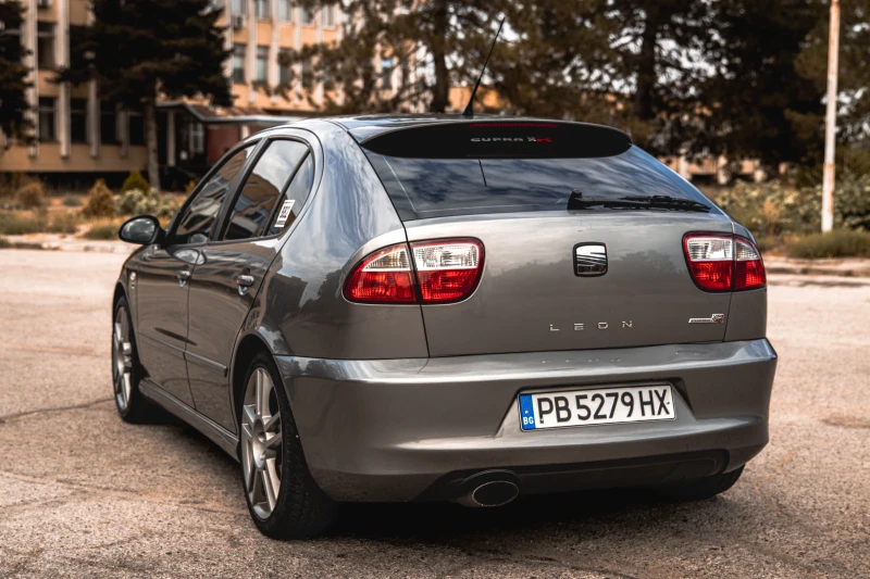 Seat Leon Cupra R 1.8T , снимка 5 - Автомобили и джипове - 47102529