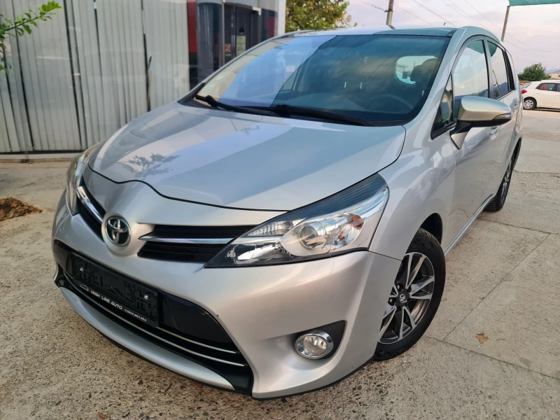 Toyota Verso 2.0 D4D Панорама Navi Камера, снимка 1 - Автомобили и джипове - 47135119