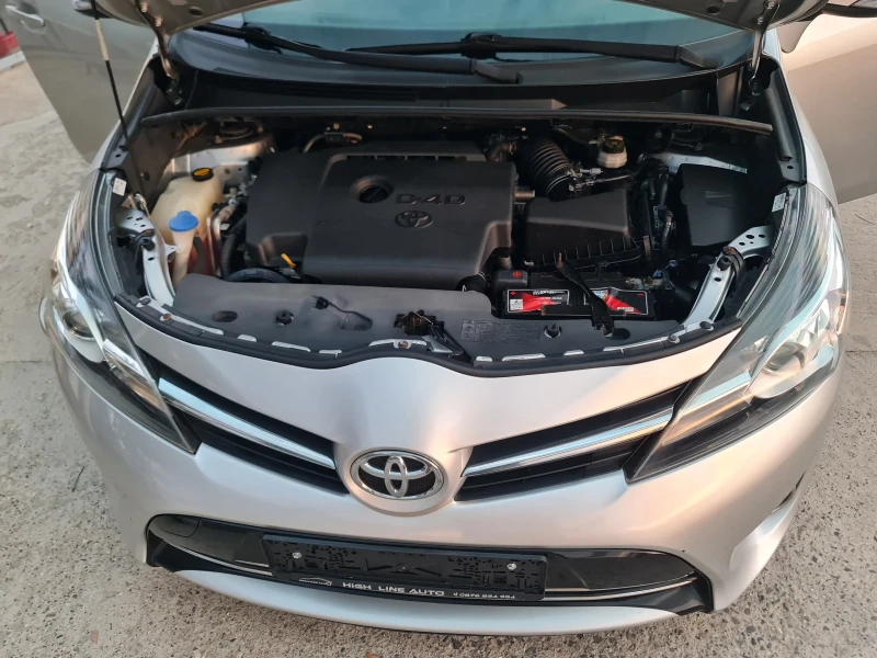 Toyota Verso 2.0 D4D Панорама Navi Камера, снимка 17 - Автомобили и джипове - 47135119