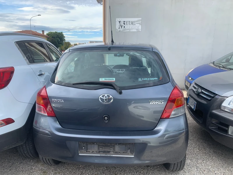 Toyota Yaris 82к.с. 156хил.км!, снимка 3 - Автомобили и джипове - 47280748