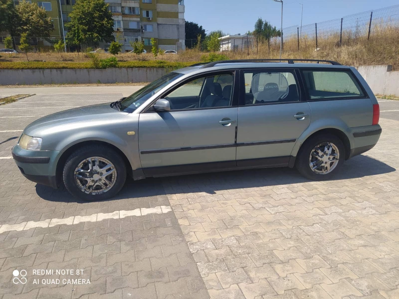 VW Passat, снимка 1 - Автомобили и джипове - 48015023