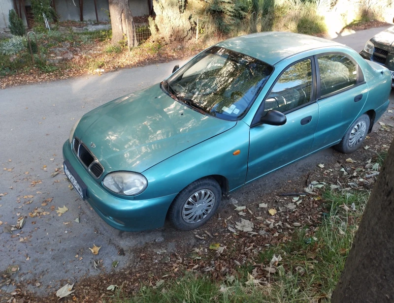 Daewoo Lanos 1, 5 CE, снимка 3 - Автомобили и джипове - 48081732