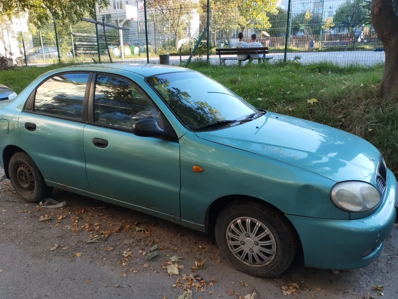 Daewoo Lanos 1, 5 CE, снимка 4 - Автомобили и джипове - 48081732