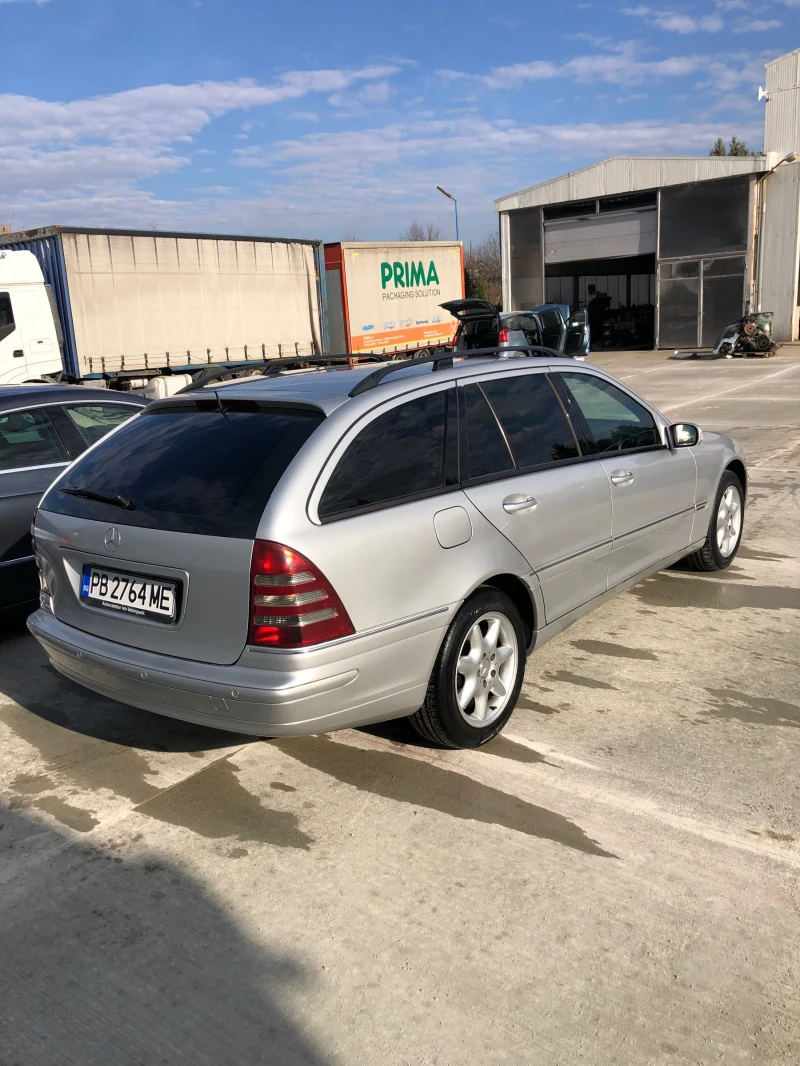 Mercedes-Benz C 240 4-matic, снимка 8 - Автомобили и джипове - 48888076