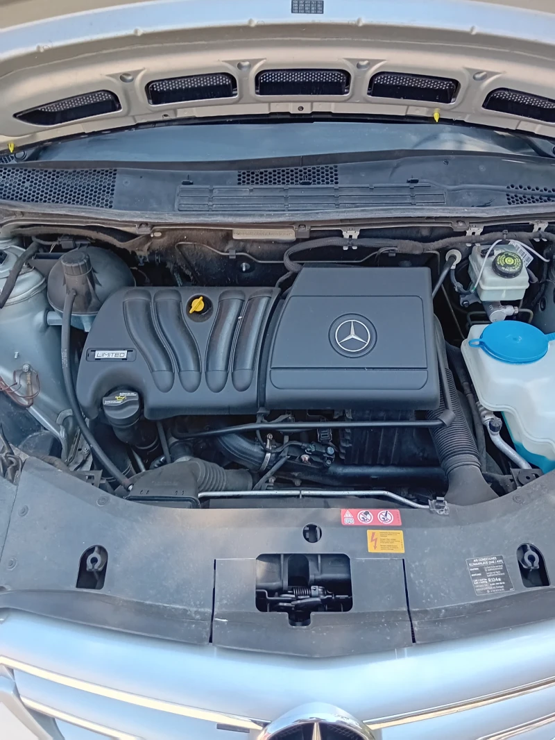 Mercedes-Benz 200 В200, 2000к 200к, снимка 13 - Автомобили и джипове - 49565143