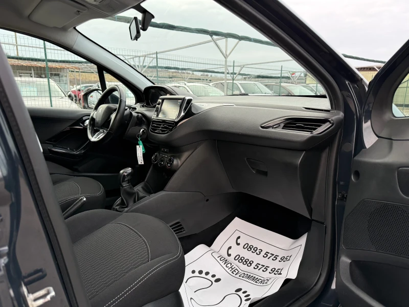 Peugeot 208 1.2i-ORIGINAL-GPL-141.000km-NEW-TOP-NAVI-CAR PLAY, снимка 14 - Автомобили и джипове - 52661249