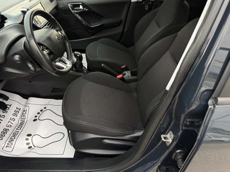 Peugeot 208 1.2i-ORIGINAL-GPL-141.000km-NEW-TOP-NAVI-CAR PLAY, снимка 11 - Автомобили и джипове - 52661249