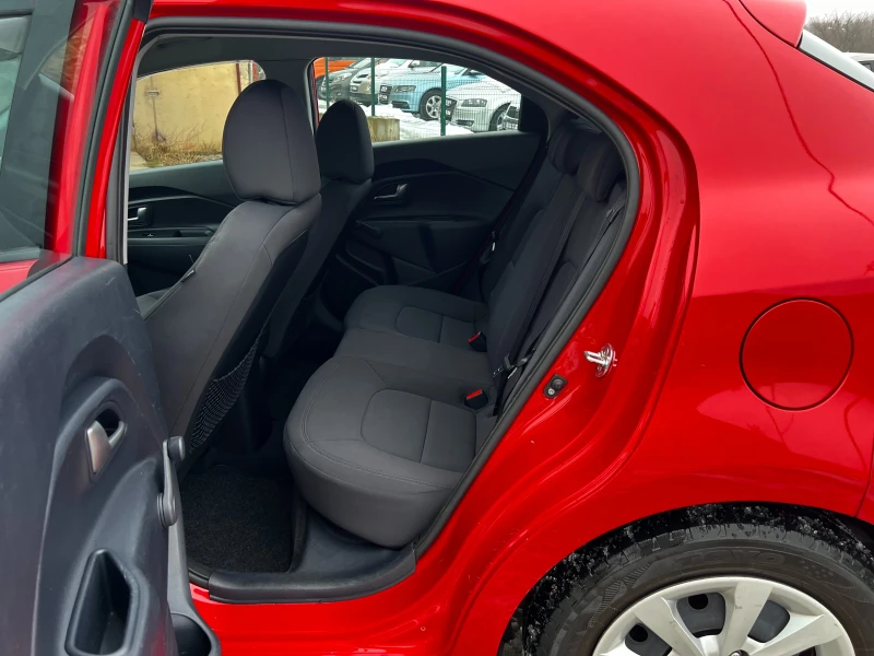 Kia Rio 1.1CRDi-75 КОНЯ, снимка 14 - Автомобили и джипове - 53222162