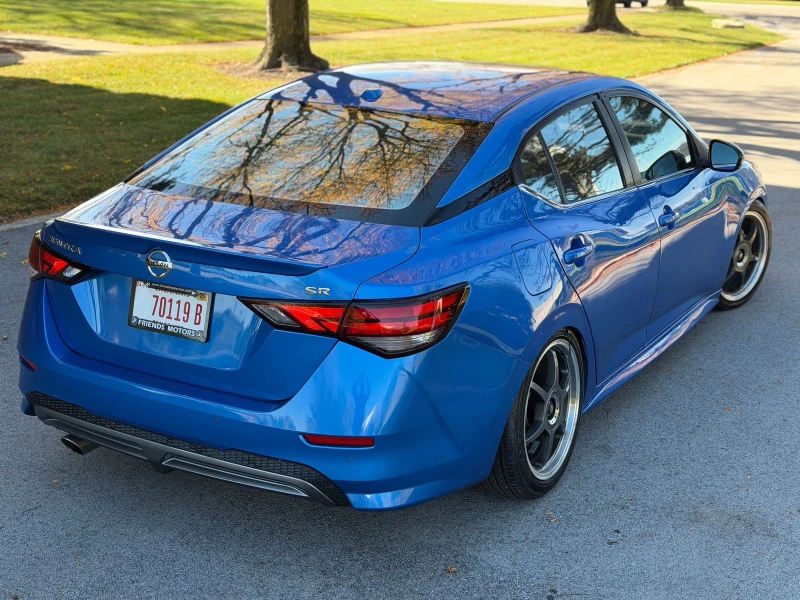 Nissan Sentra, снимка 15 - Автомобили и джипове - 53496971