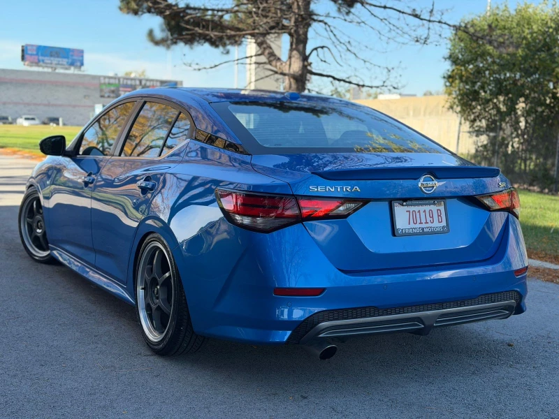 Nissan Sentra, снимка 12 - Автомобили и джипове - 53496971