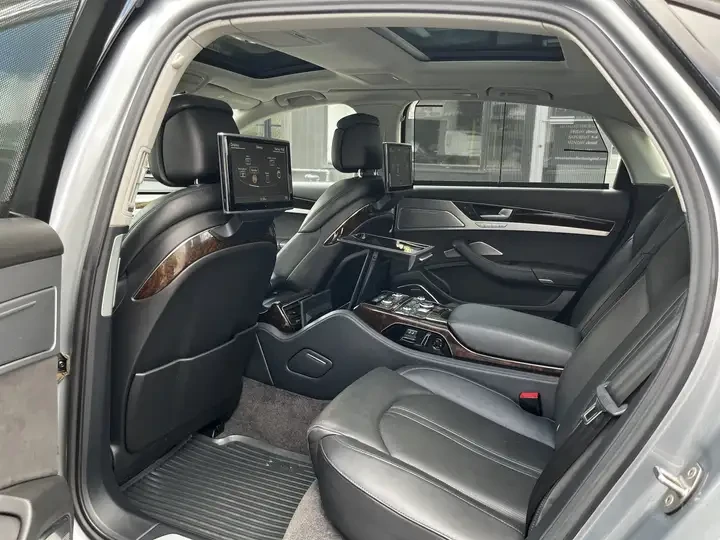 Audi A8 LONG* BANG & OLUFSEN* TV* SOFT CLOSE, снимка 12 - Автомобили и джипове - 53900794