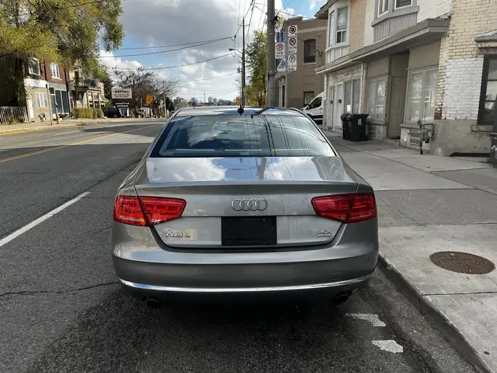 Audi A8 LONG* BANG & OLUFSEN* TV* SOFT CLOSE, снимка 5 - Автомобили и джипове - 53900794