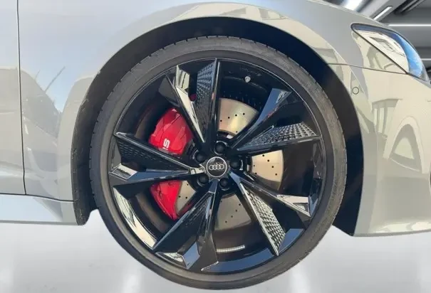 Audi Rs6 Avant Quattro = Black Optic Plus = Гаранция, снимка 4 - Автомобили и джипове - 53971452