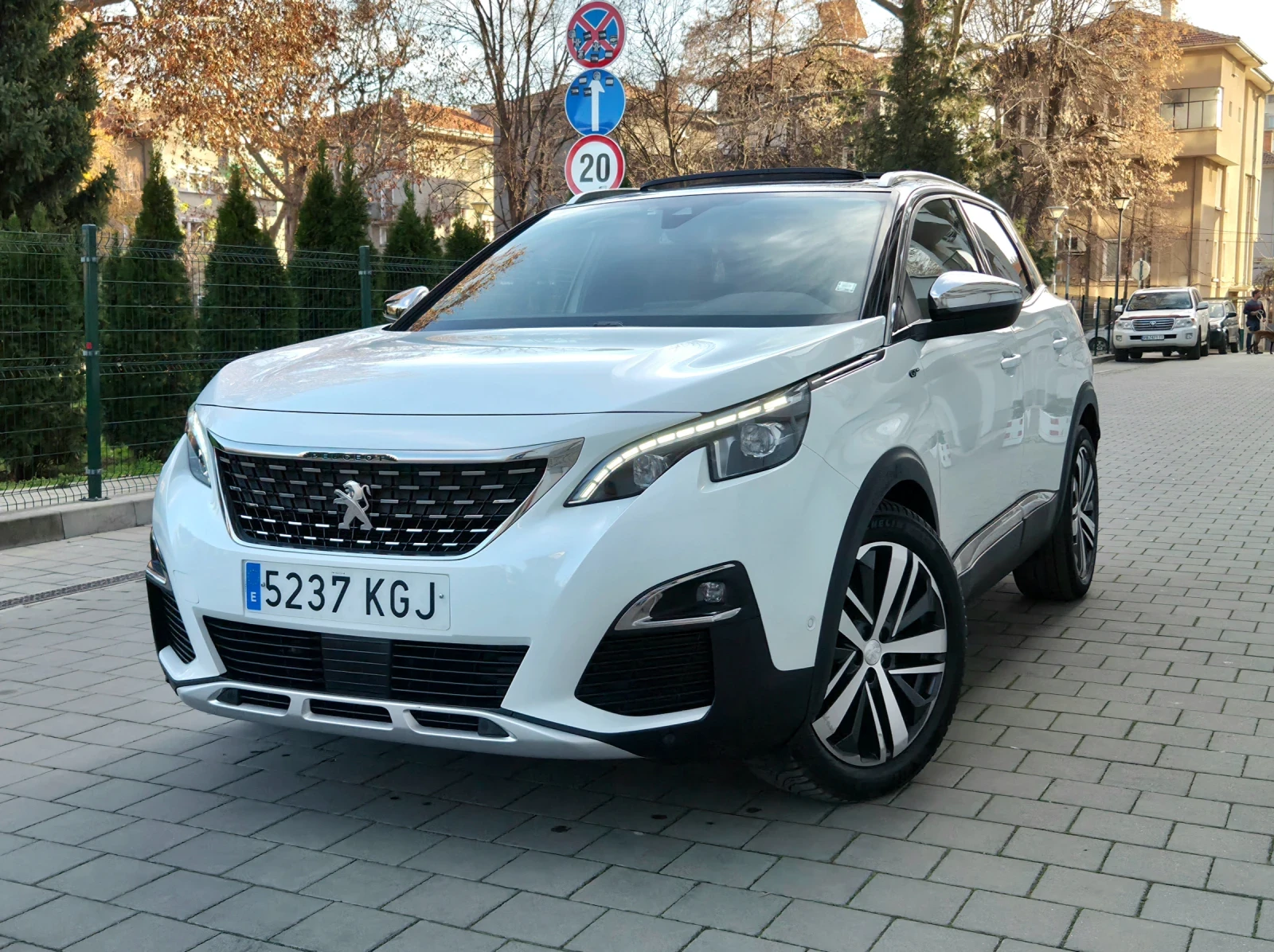 Peugeot 3008 GT 2.0 HDi-180кс/ ПАНОРАМА /KEYLESS /130 000км, снимка 1
