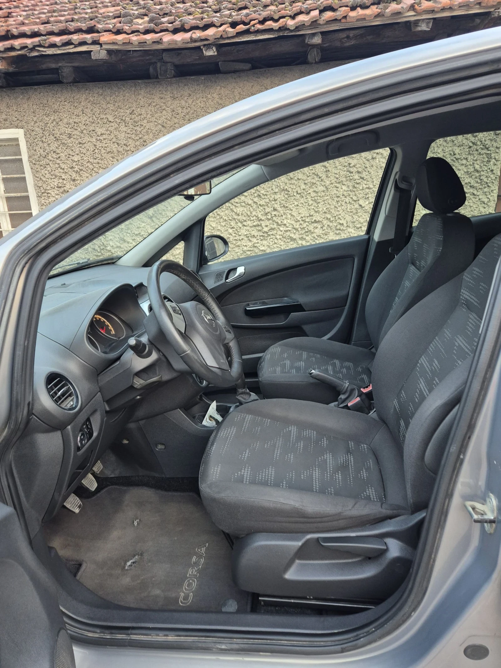 Opel Corsa 1.2 Benzin  - изображение 9