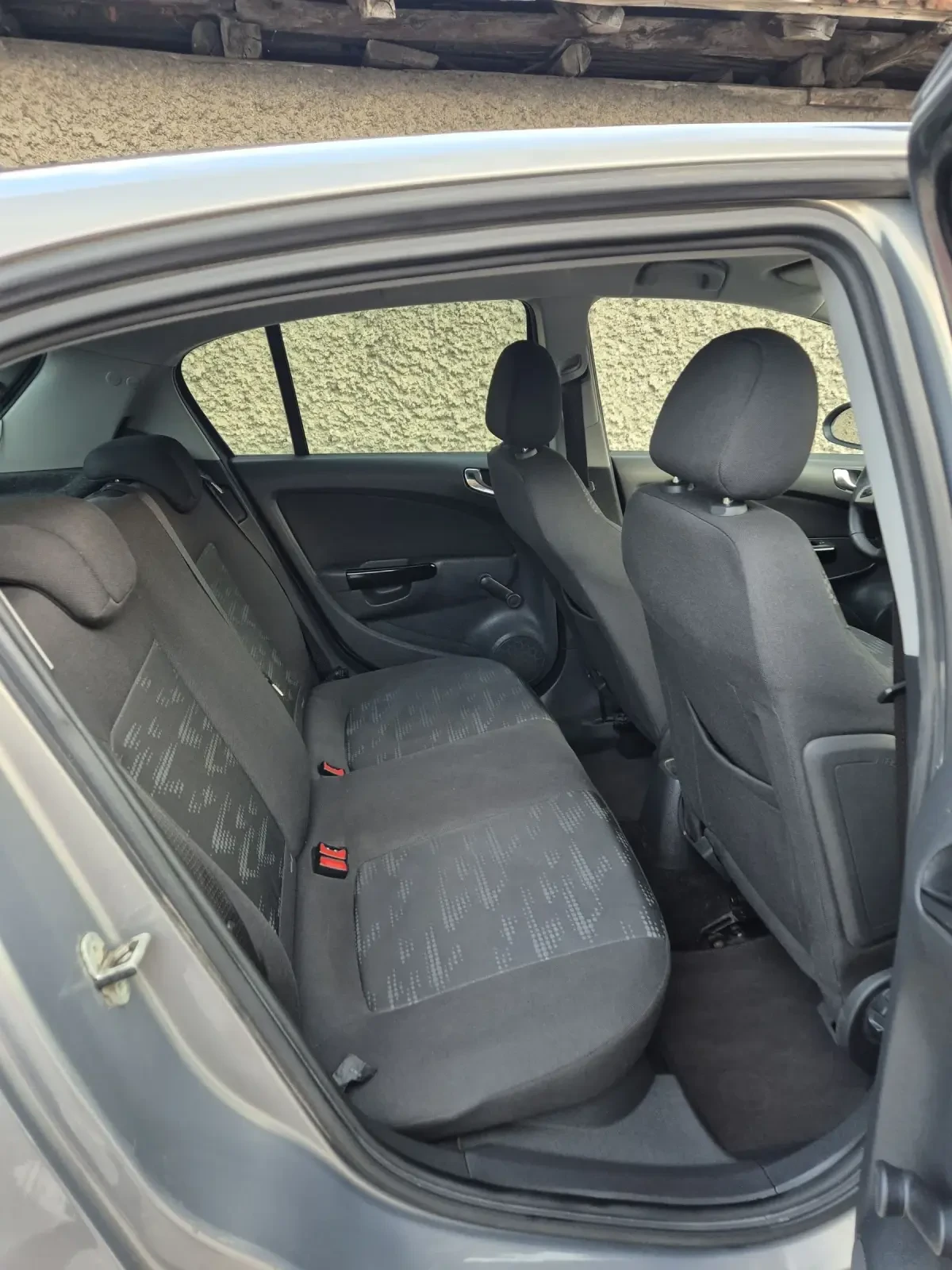 Opel Corsa 1.2 Benzin  - изображение 8
