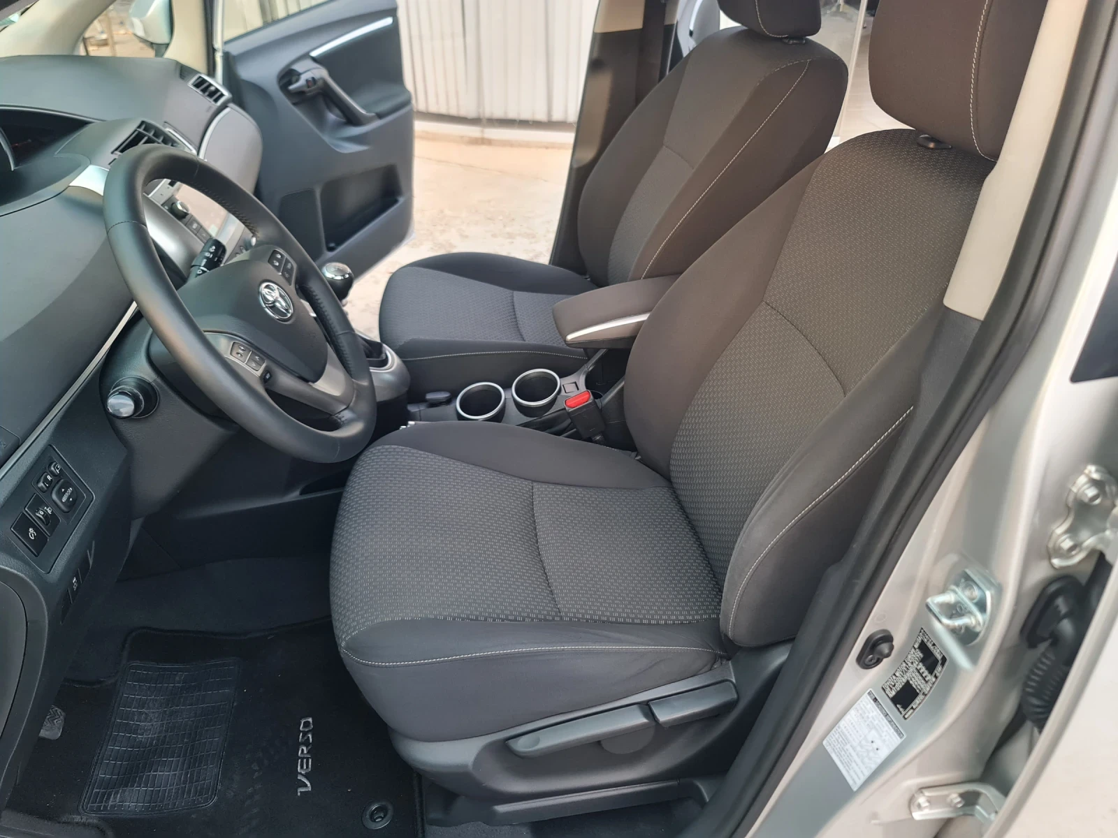 Toyota Verso 2.0 D4D Панорама Navi Камера - изображение 6