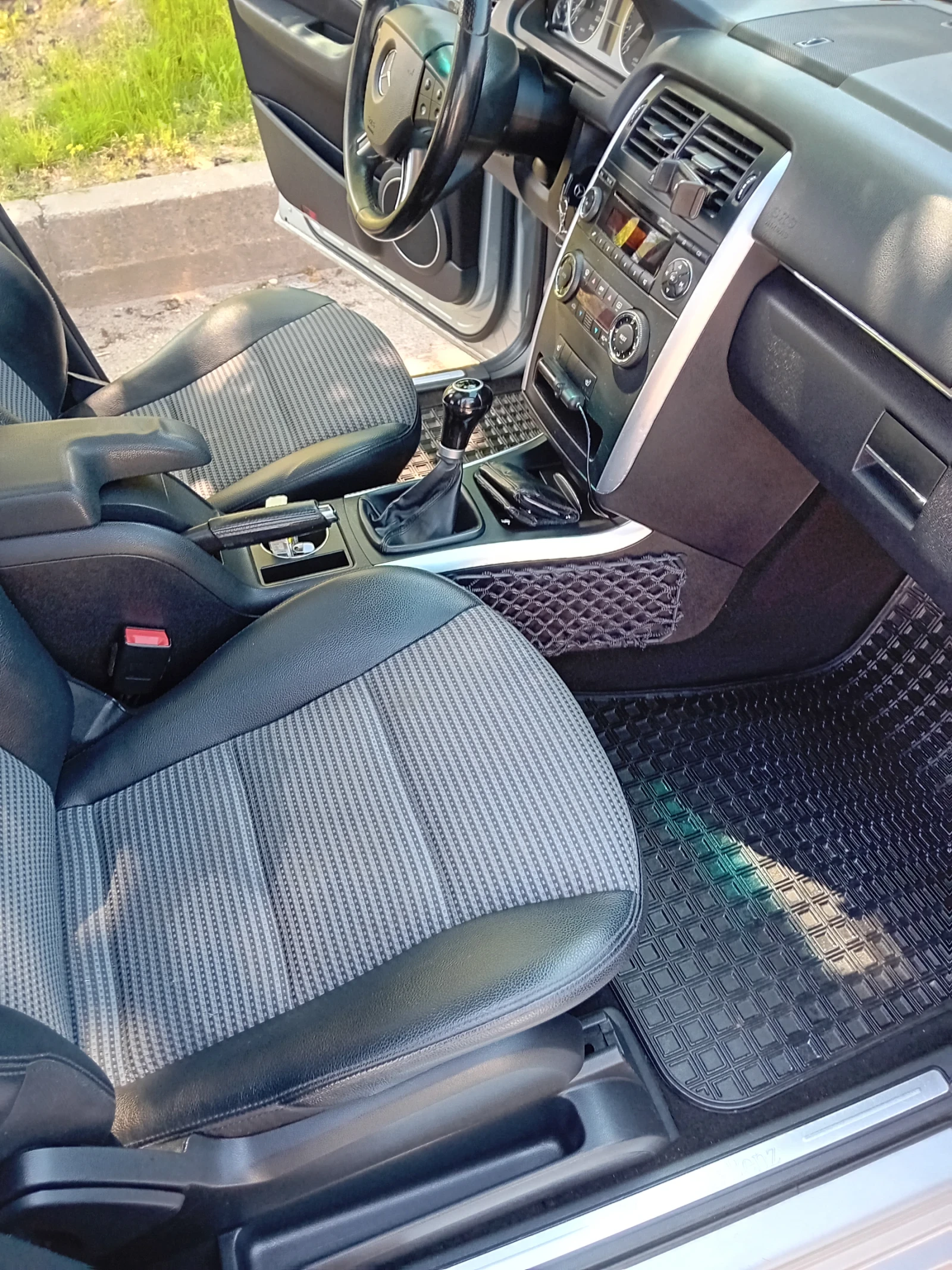 Mercedes-Benz 200 В200, 2000к 200к - изображение 10