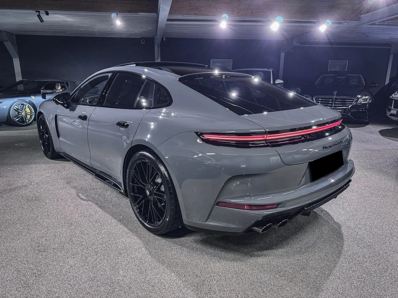 Porsche Panamera GTS SPORT DESIGN CARBON PANO BOSE MATRIX 360  - изображение 6